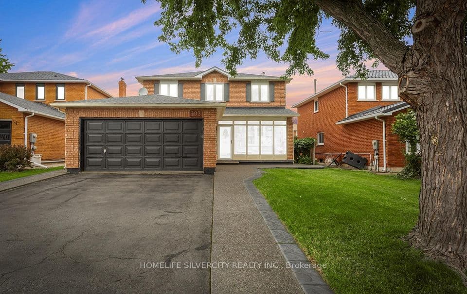 303 Hickory Circle, Oakville, ON L6H 4V3 – main photo