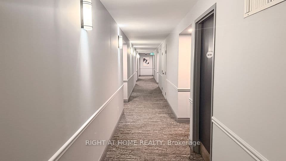 2300 Parkhaven Boulevard 308, Oakville, ON L6H 6V9 – photo 3