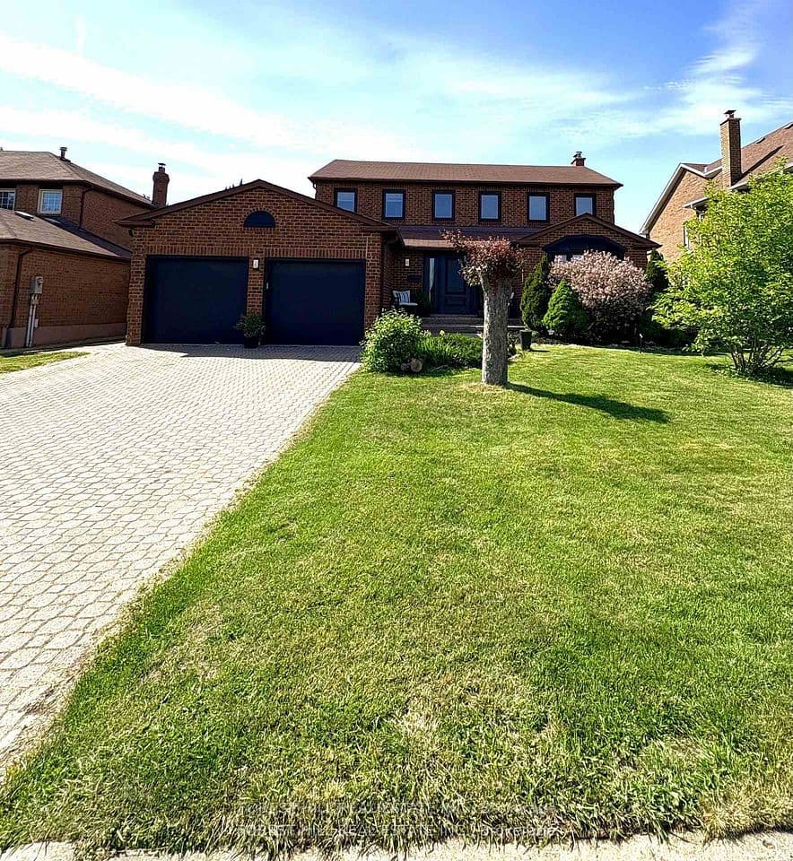 24 Lindhurst Street, Brampton, ON L6S 4C2 – main photo