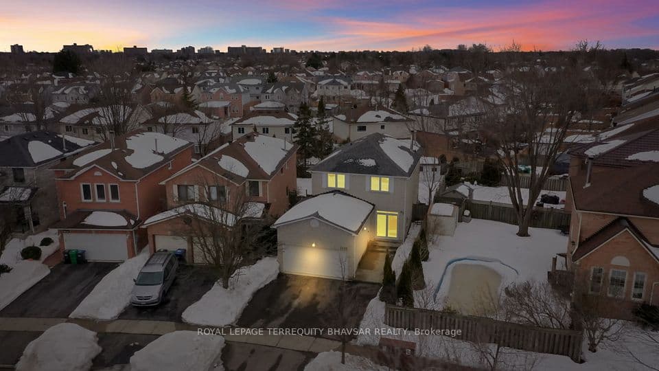 3118 Shadetree Drive, Mississauga, ON L5N 6P3 – photo 3
