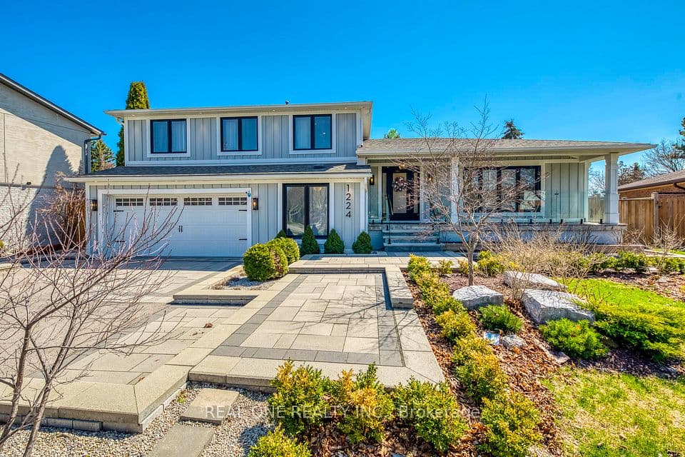 1224 Willowbrook Drive, Oakville, ON L6L 2K1 – photo 2