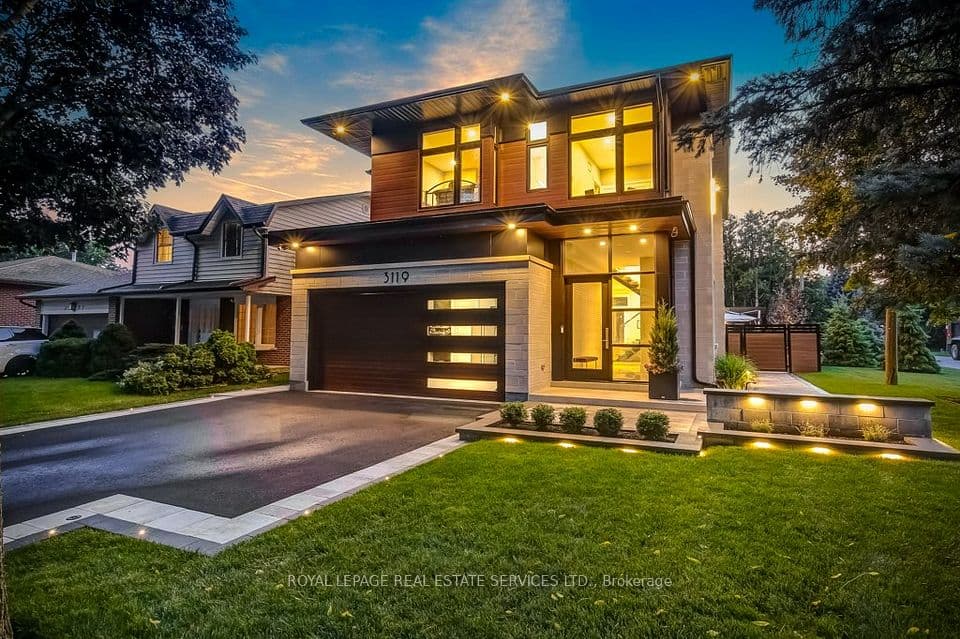 3119 Victoria Street, Oakville, ON L6L 1K3 – main photo