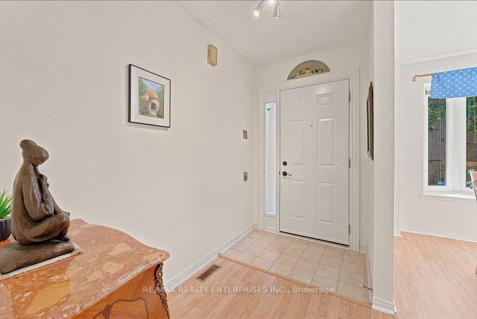 4635 Regents Terrace 68, Mississauga, ON L5R 1X6 – photo 3