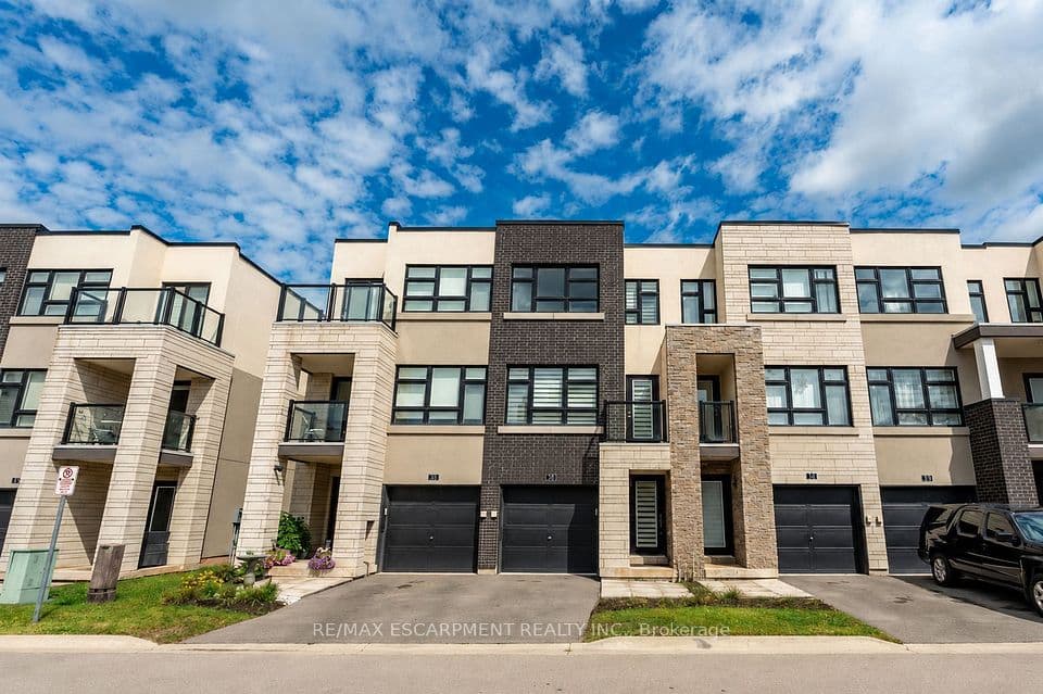 1121 Cooke Boulevard 73, Burlington, ON L7T 0C3 – main photo