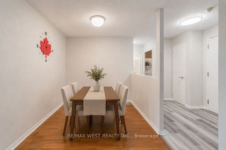 115 Hillcrest Avenue 610, Mississauga, ON L5B 3Y9 – photo 3