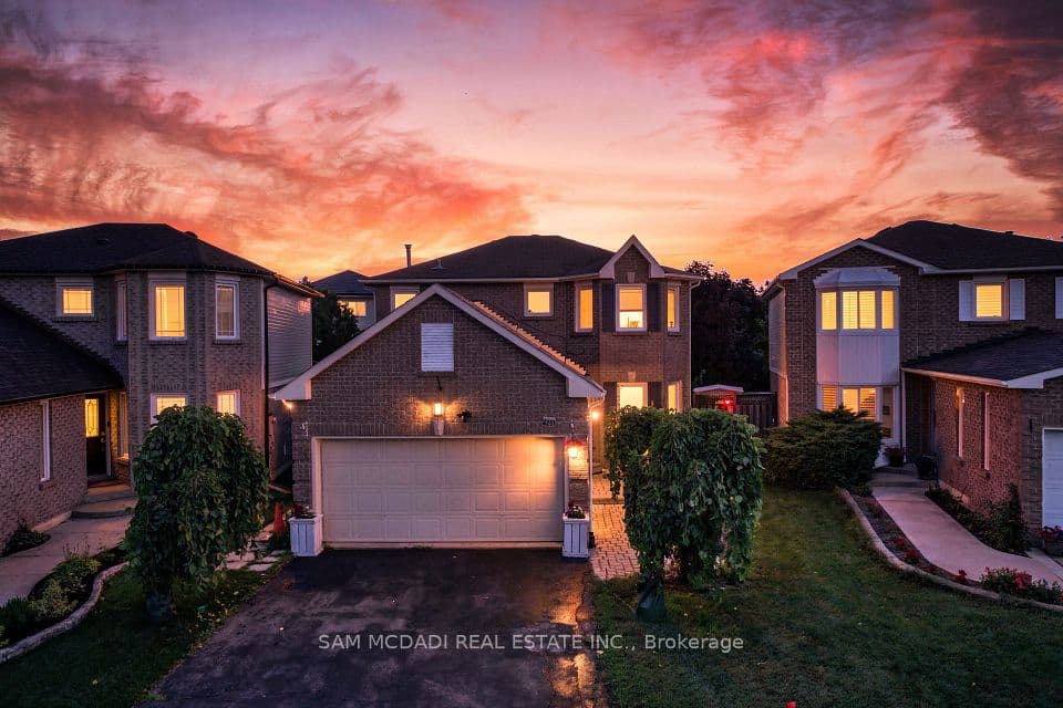 6251 Saltmarsh Court, Mississauga, ON L5N 5V9 – main photo