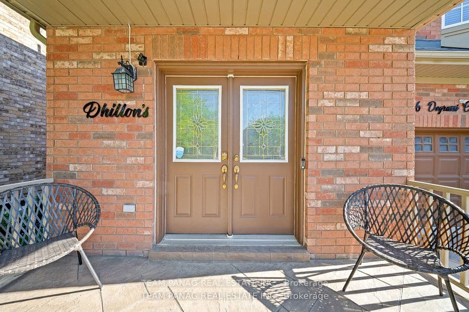 146 Degrassi Cove Circle, Brampton, ON L6X 0N8 – photo 3