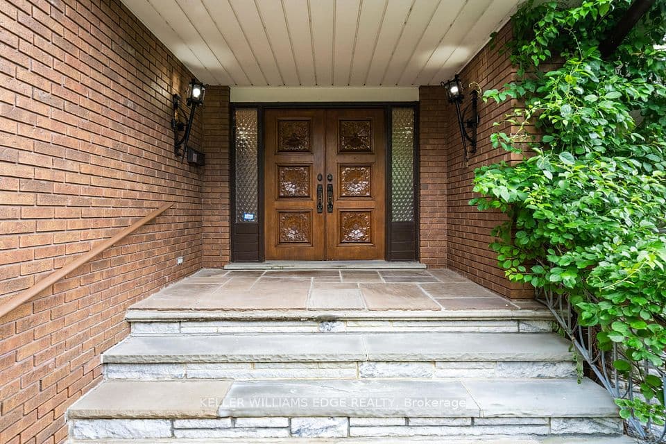 43 Braecrest Avenue, Toronto, ON M9P 1Z6 – photo 3