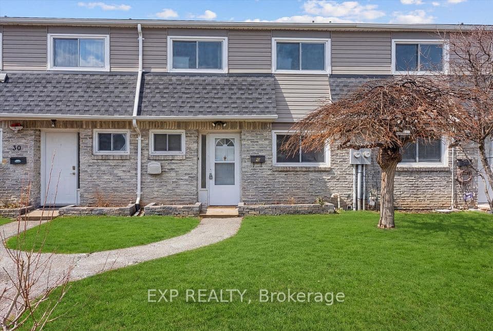 2050 Upper Middle Road 31, Burlington, ON L7P 3R9 – main photo
