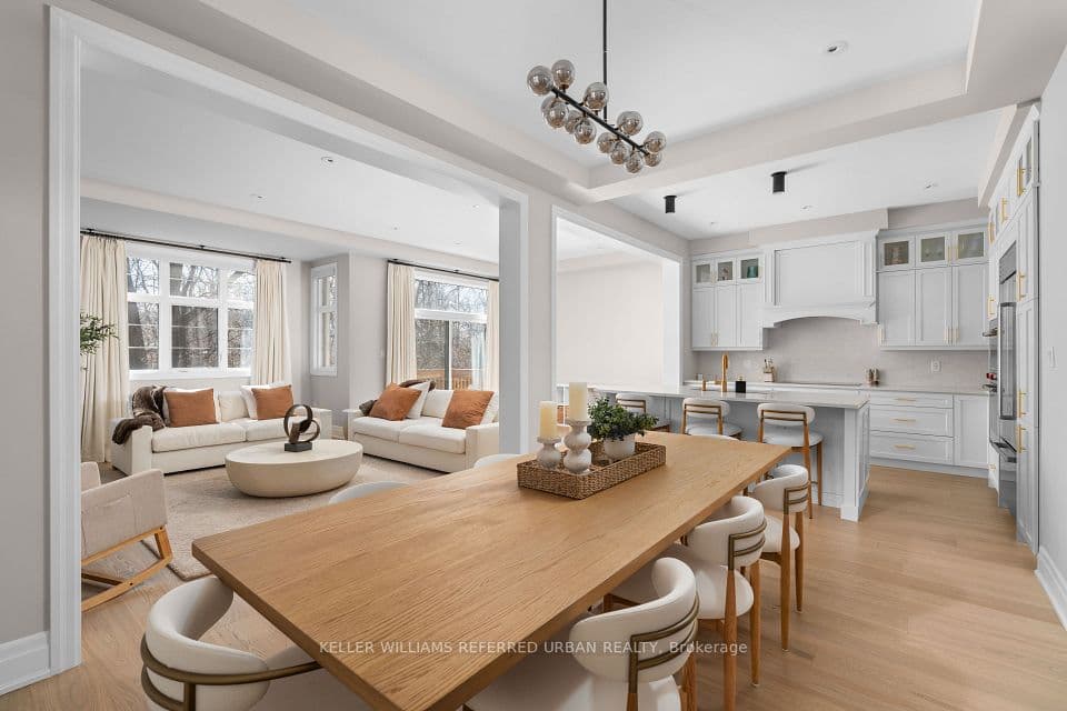 1318 Courtleigh Trail, Oakville, ON L6H 7Y5 – main photo