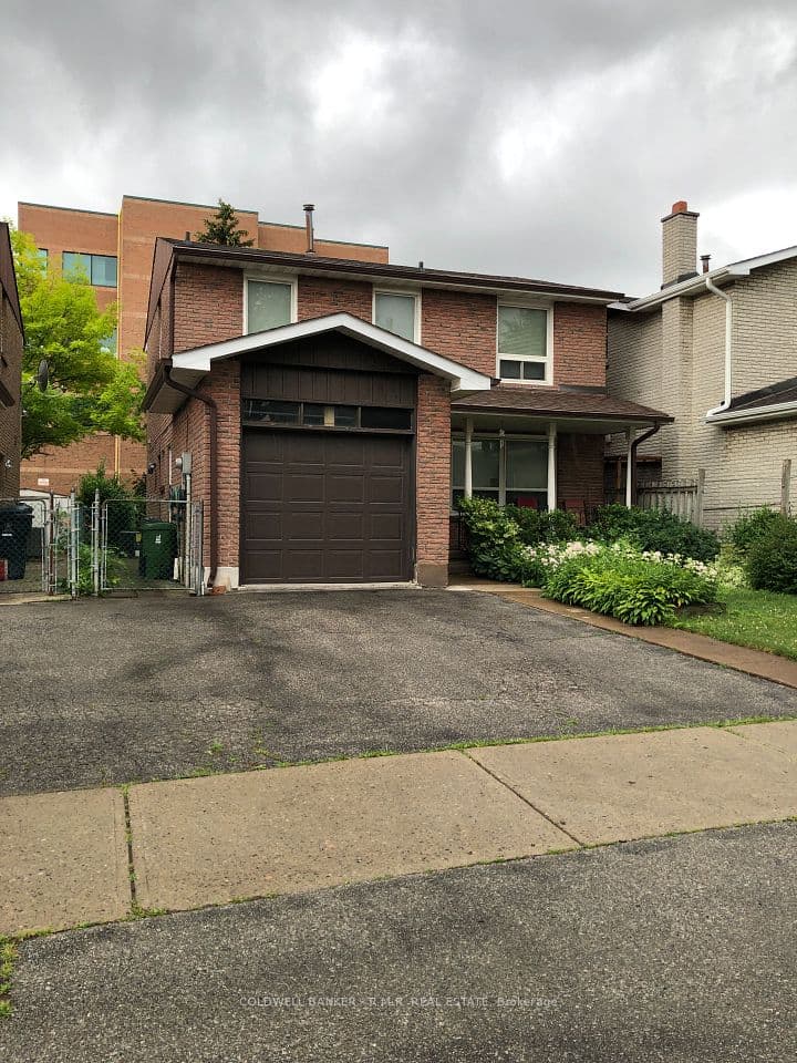 5 Brownridge Crescent, Toronto, ON M9V 4M4 – photo 2