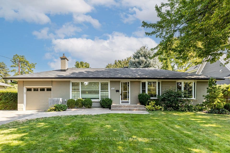 383 Maplehurst Avenue, Oakville, ON L6L 4Y3 – photo 2