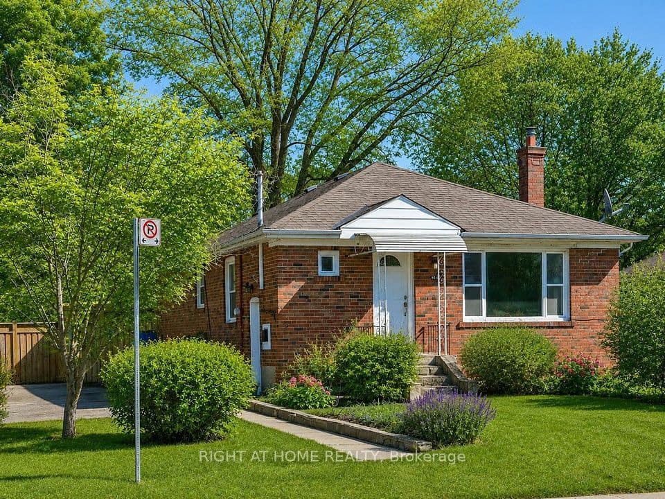 48 Loney Avenue, Toronto, ON M3L 1E9 – main photo