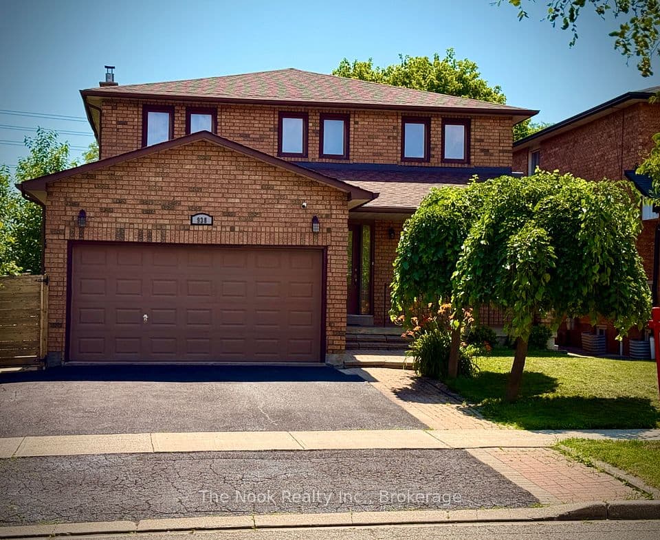 938 Wetherby Lane, Mississauga, ON L4W 4S7 – main photo