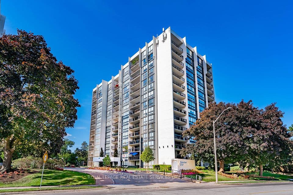 2175 Marine Drive 1006, Oakville, ON L6L 5L5 – photo 3