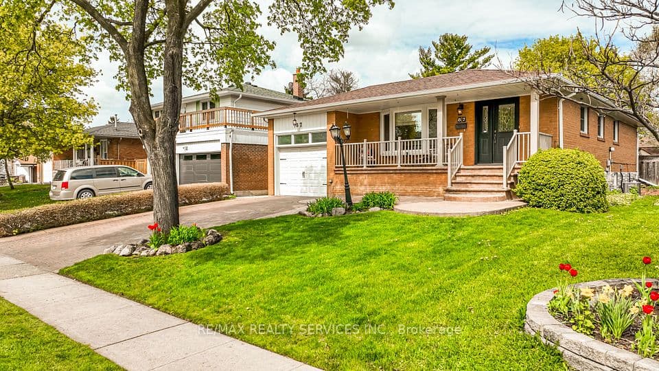 87 Ambleside Drive, Brampton, ON L6Y 1C1 – photo 2