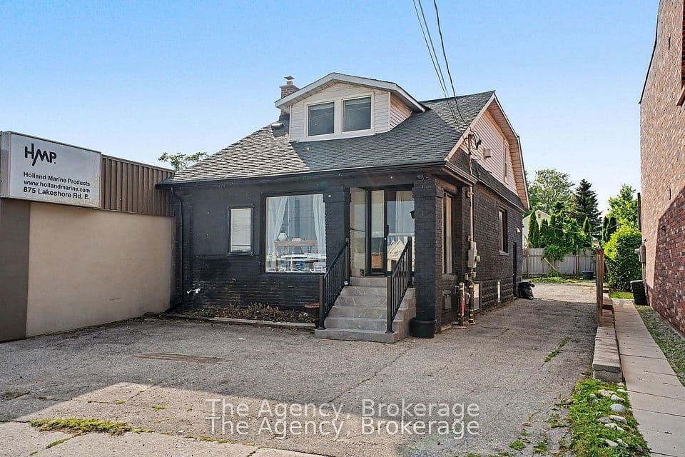 881 Lakeshore Road E, Mississauga, ON L5E 1E2 – photo 2