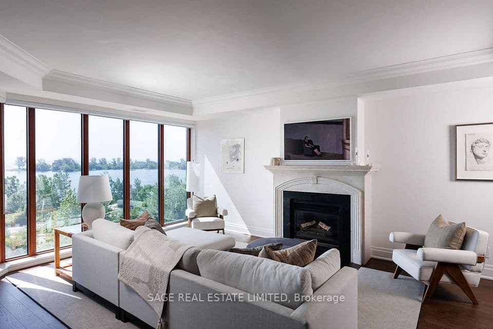2095 Lake Shore Boulevard W 519, Toronto, ON M8V 4G4 – photo 3