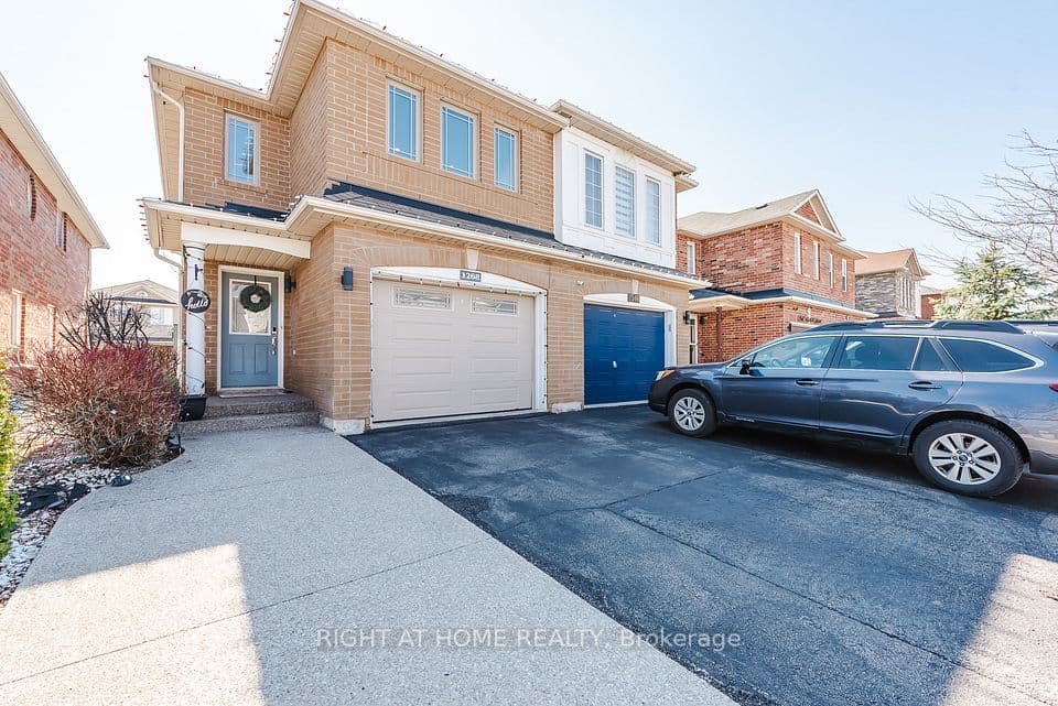 1268 Newell Street, Milton, ON L9T 6C2 – main photo
