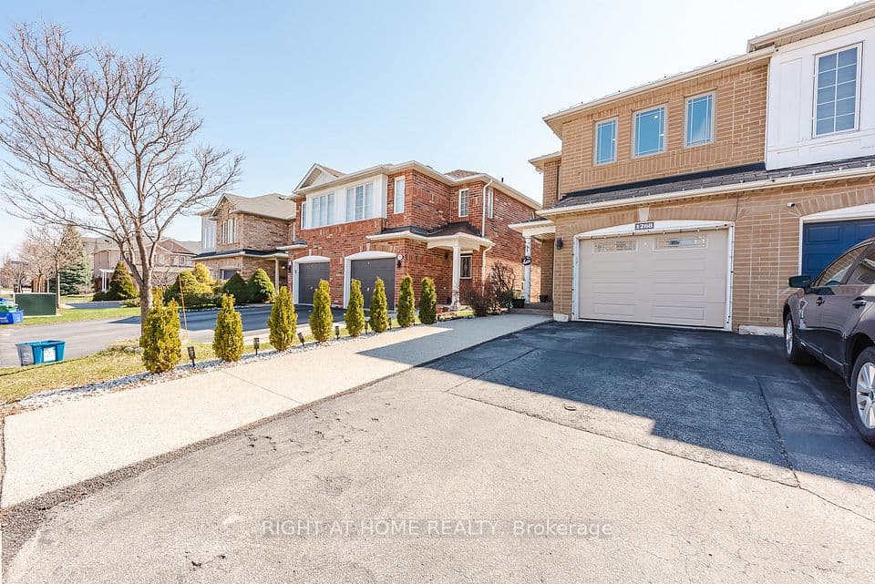 1268 Newell Street, Milton, ON L9T 6C2 – photo 3
