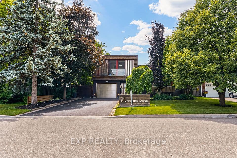 26 Richmond Drive, Brampton, ON L6W 2E9 – photo 2