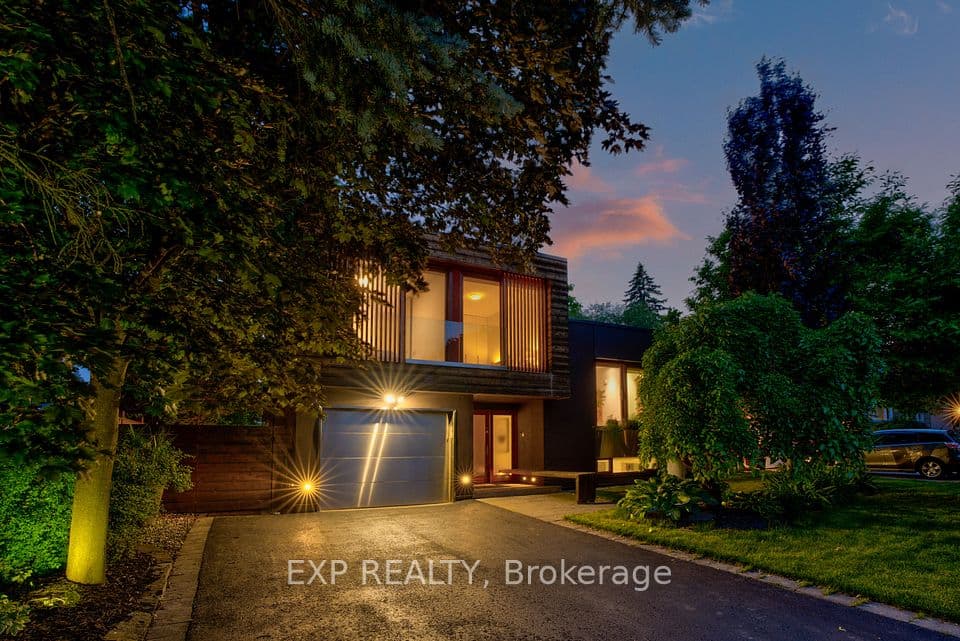 26 Richmond Drive, Brampton, ON L6W 2E9 – main photo