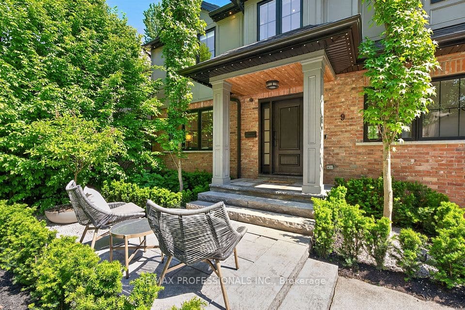 9 Bernice Avenue, Toronto, ON M8Y 1Z5 – photo 3