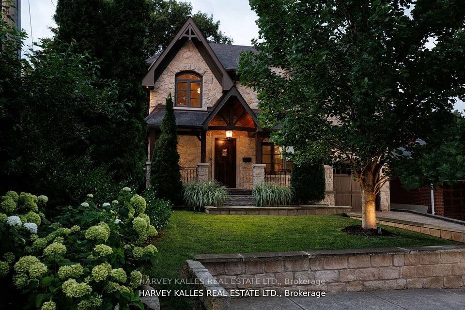 38 Westmount Park Road, Toronto, ON M9P 1R6 – photo 2