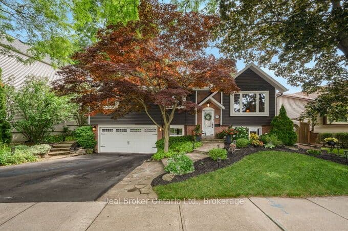 4162 Sutherland Crescent, Burlington, ON L7L 5G9 – photo 2