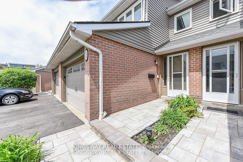 3125 E FIFTH Line W 29, Mississauga, ON L5L 3S8 – main photo