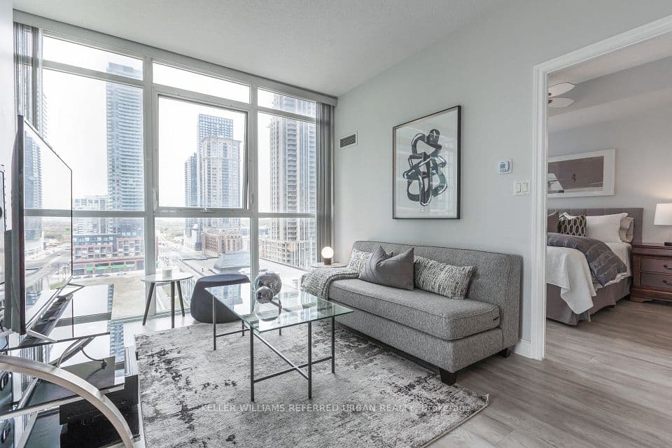 4070 Confederation Parkway 1107, Mississauga, ON L5B 0E9 – main photo