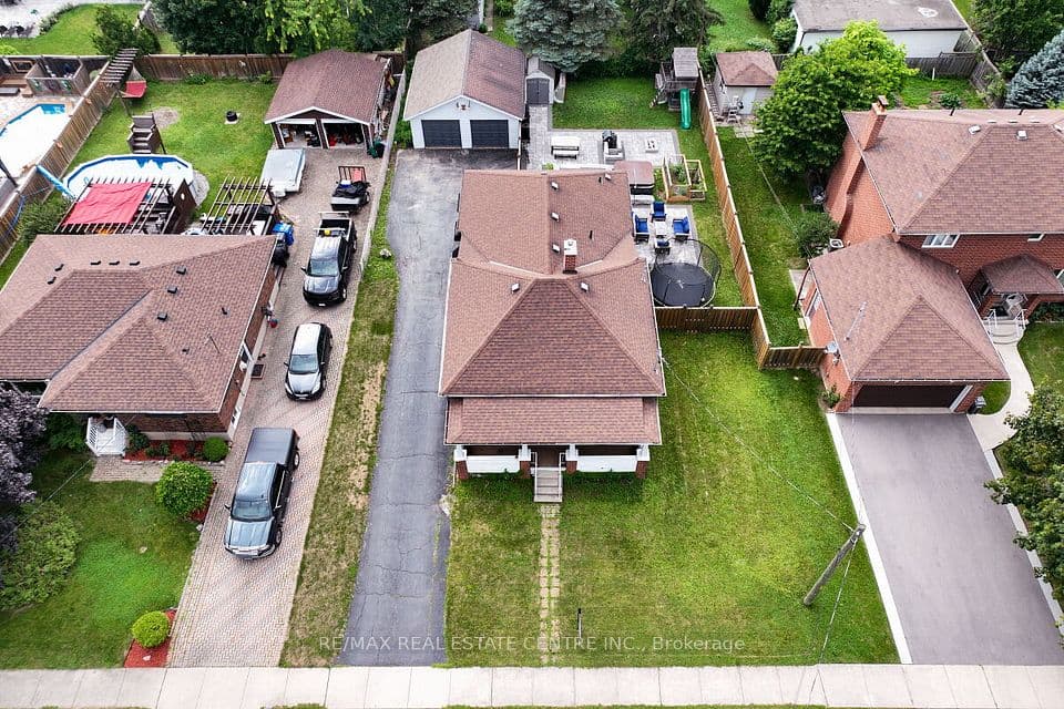 33 MILES Street, Milton, ON L9T 1E5 – photo 3