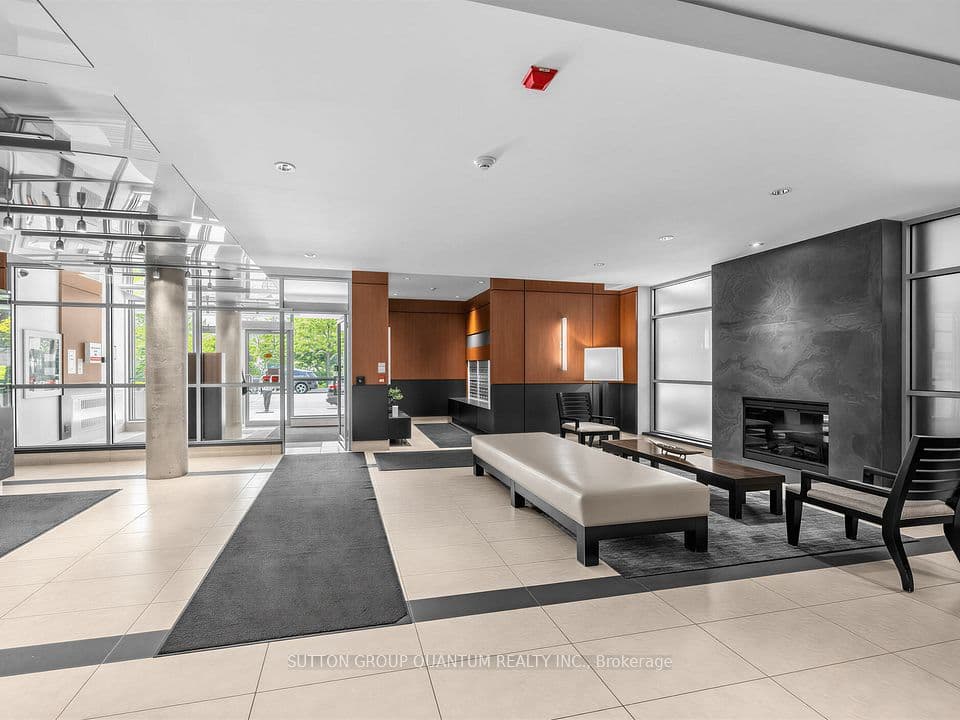80 Port Street E 304, Mississauga, ON L5G 4V6 – photo 3