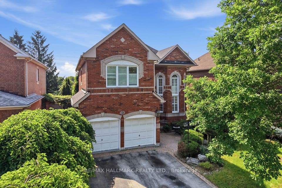 2013 Rosemount Crescent, Oakville, ON L6M 3A5 – main photo