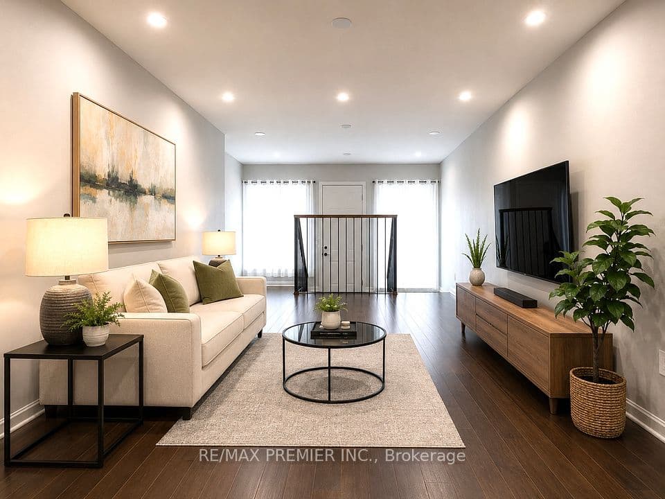 254 John Garland Boulevard 140, Toronto, ON M9V 1N8 – main photo