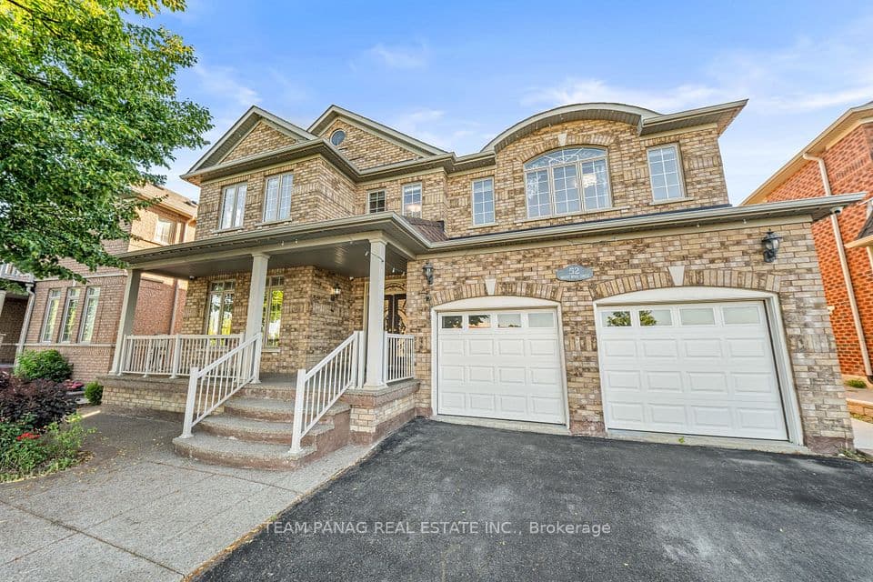 52 Mount Royal Circle, Brampton, ON L6P 2K4 – photo 3