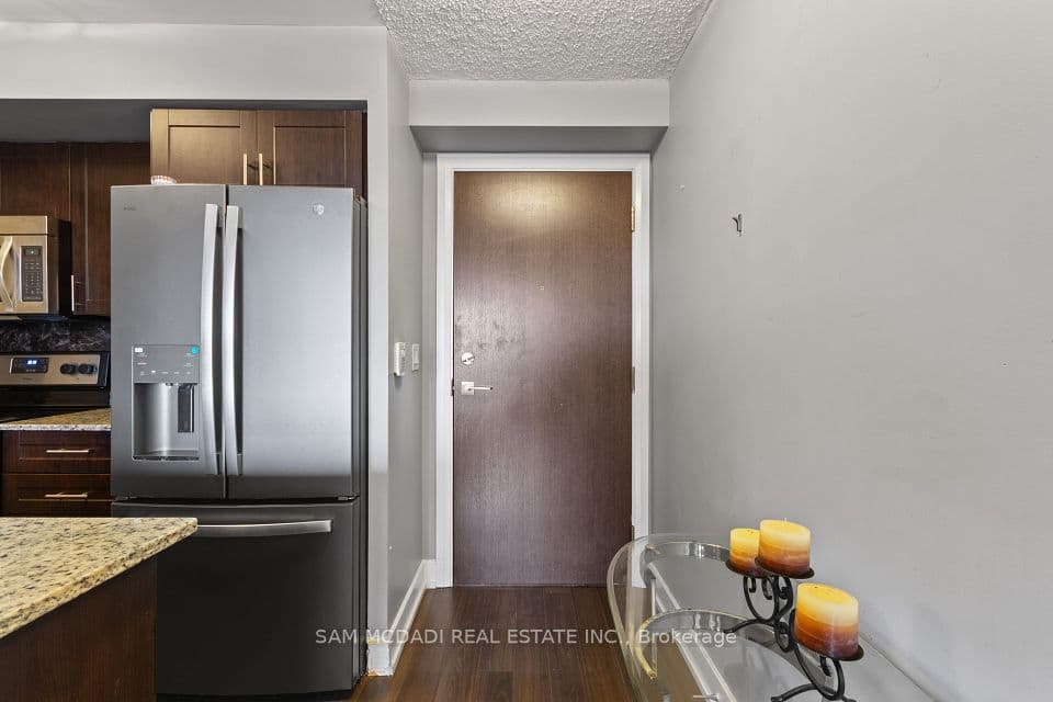 2 Eva Road 630, Toronto, ON M9C 0A9 – photo 2