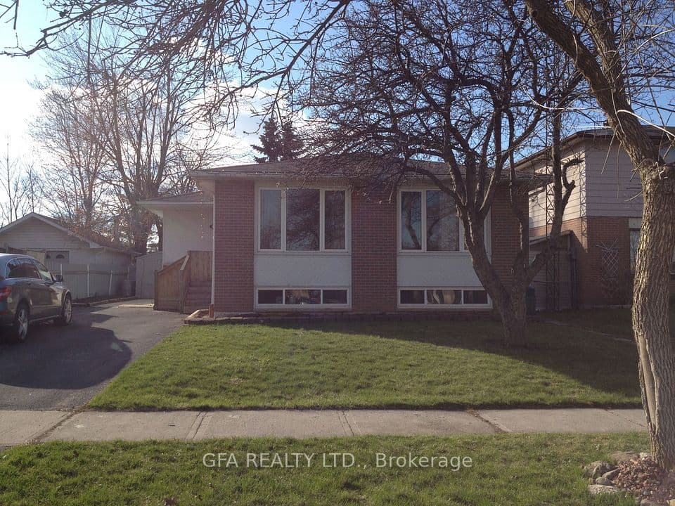 30 Reigate Avenue, Brampton, ON L6V 2E3 – main photo
