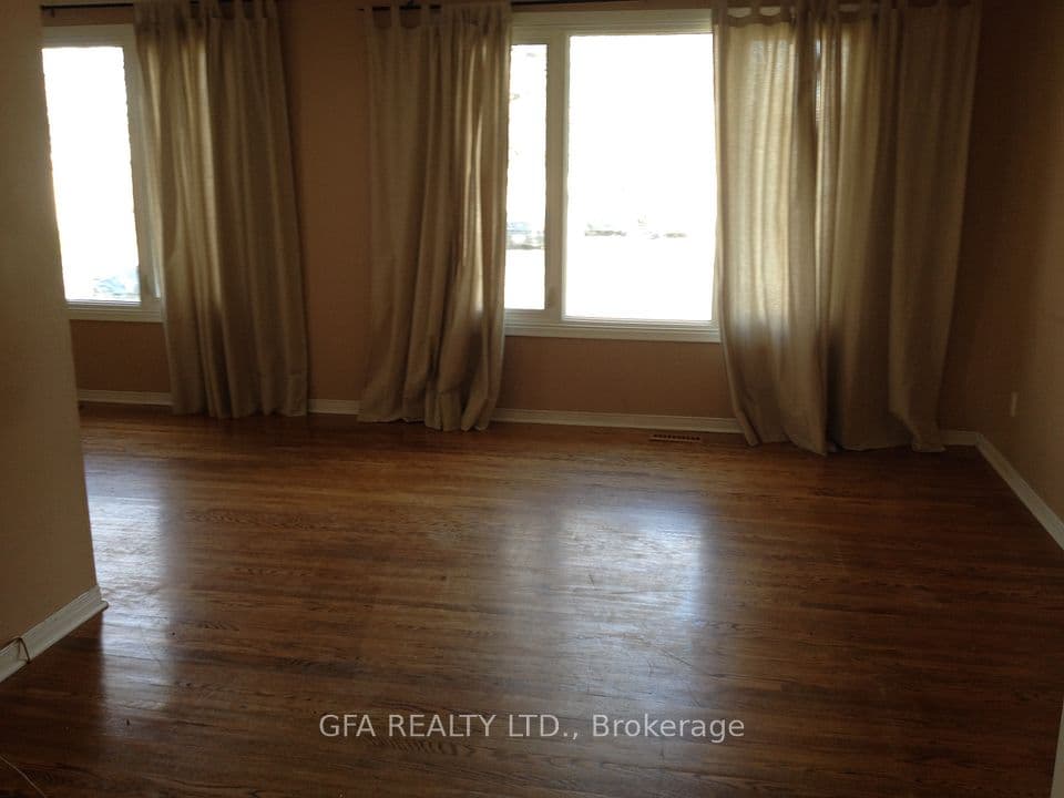 30 Reigate Avenue, Brampton, ON L6V 2E3 – photo 2