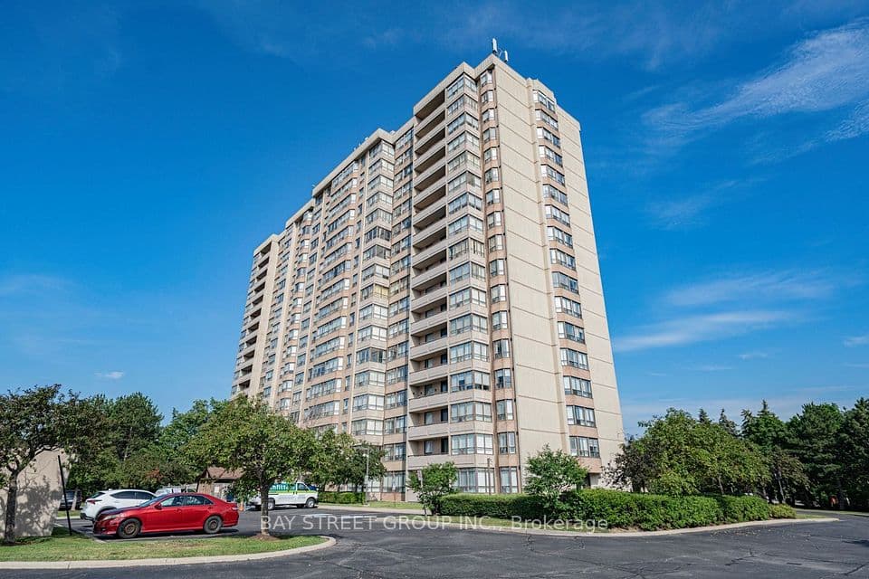 10 Malta Avenue 306, Brampton, ON L6Y 4G6 – main photo
