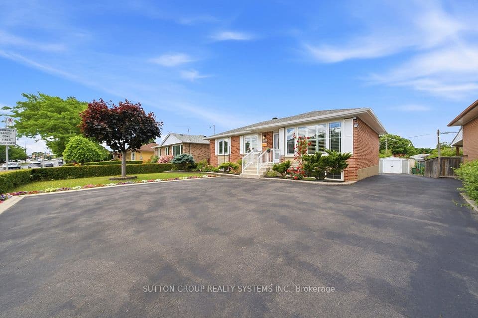2870 Weston Road, Toronto, ON M9M 2S3 – photo 2
