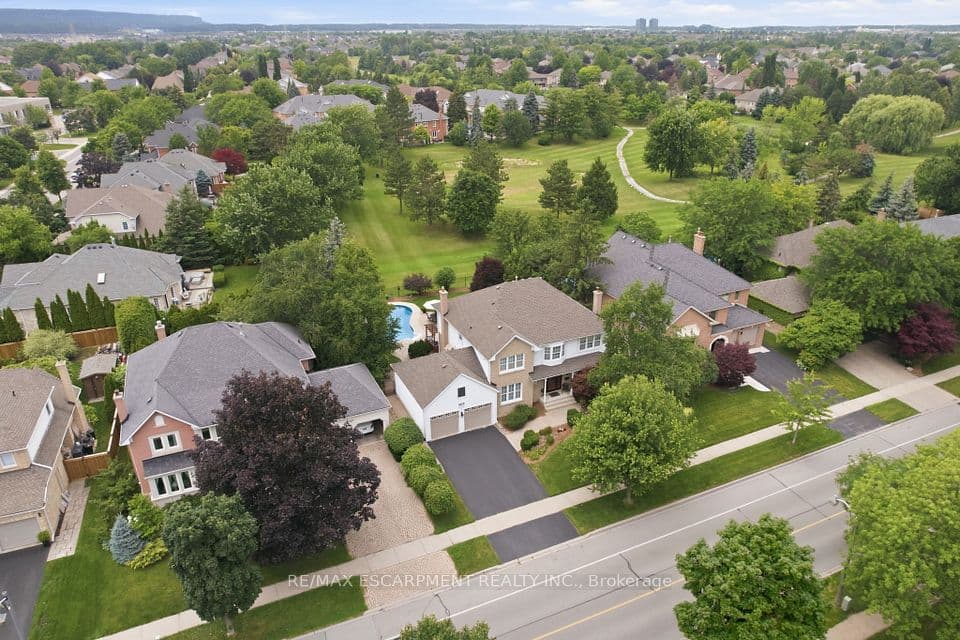 4129 Millcroft Park Drive, Burlington, ON L7M 3V1 – photo 3