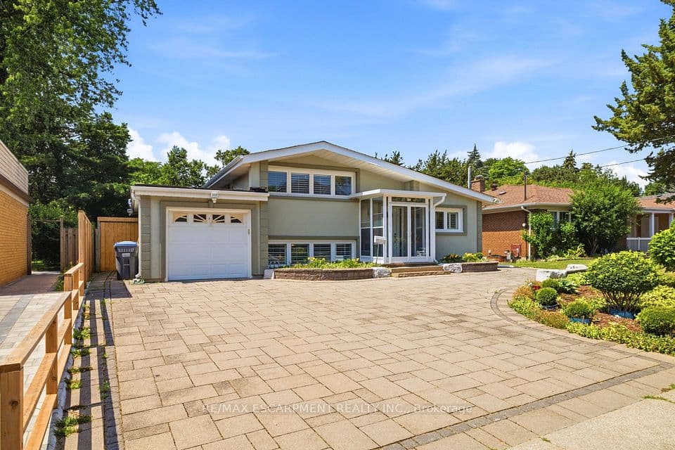 3084 Constitution Boulevard, Mississauga, ON L4Y 2Z2 – photo 2