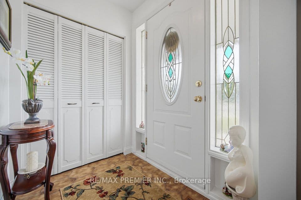 11 Kinnie Court, Toronto, ON M3N 2S1 – photo 3