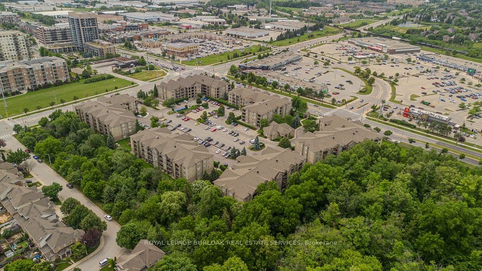 2035 Appleby Line 101, Burlington, ON L7L 7G8 – photo 2