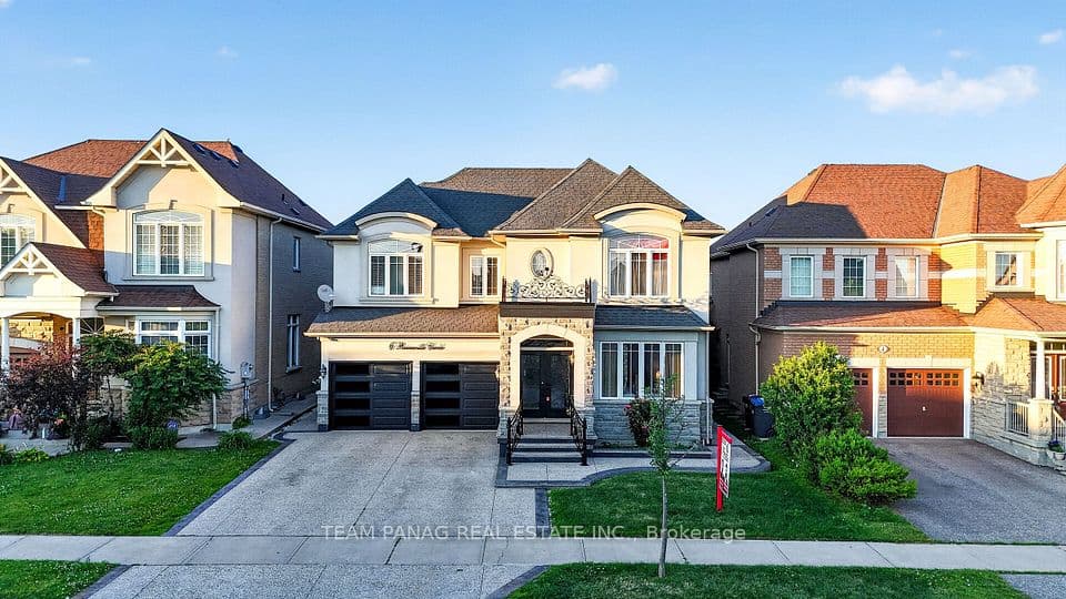 6 Bainsville Circle, Brampton, ON L6P 3A5 – main photo