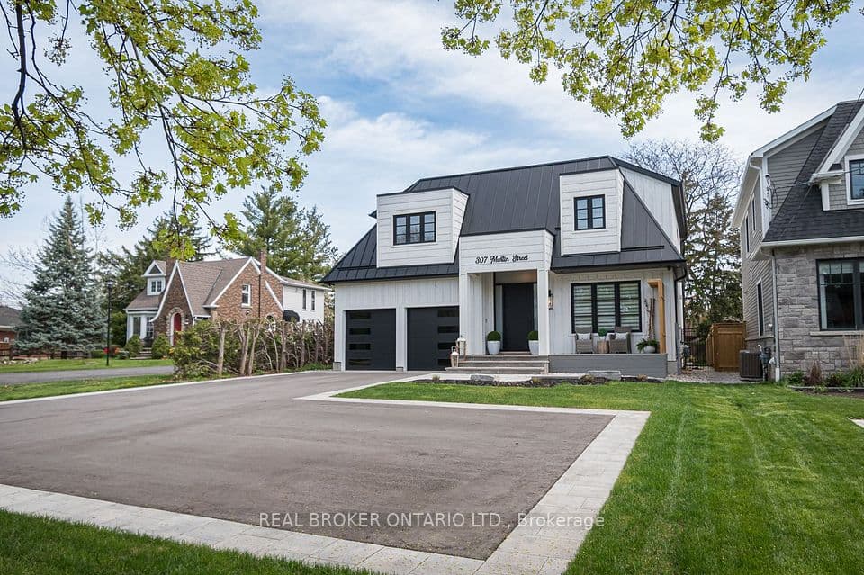 307 Martin Street, Milton, ON L9T 2R7 – main photo