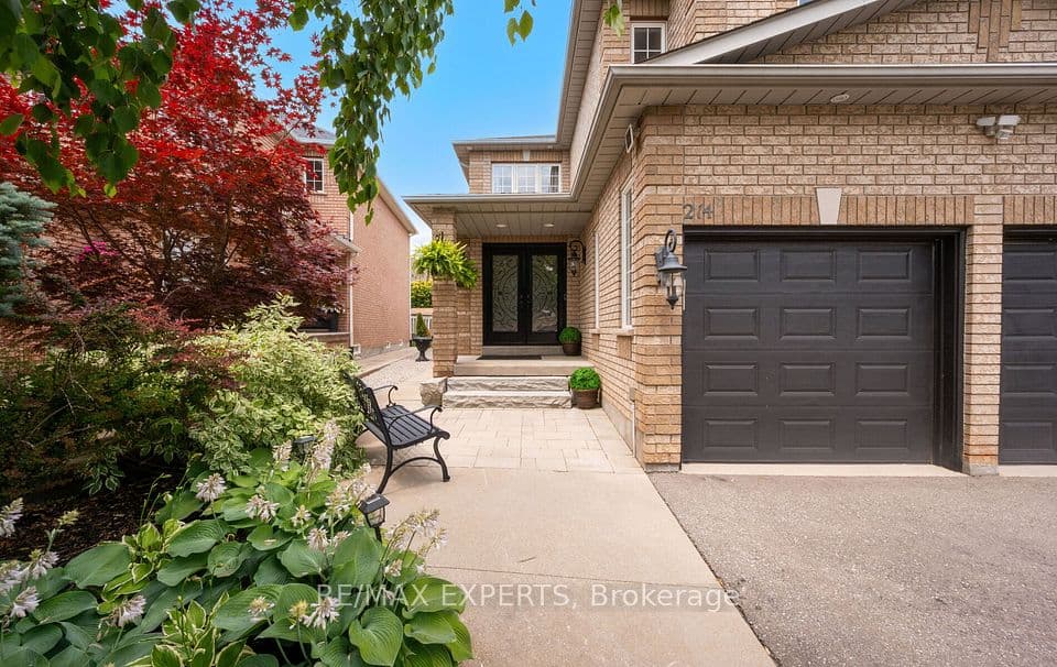 214 Waterbury Street, Caledon, ON L7E 2H9 – photo 3