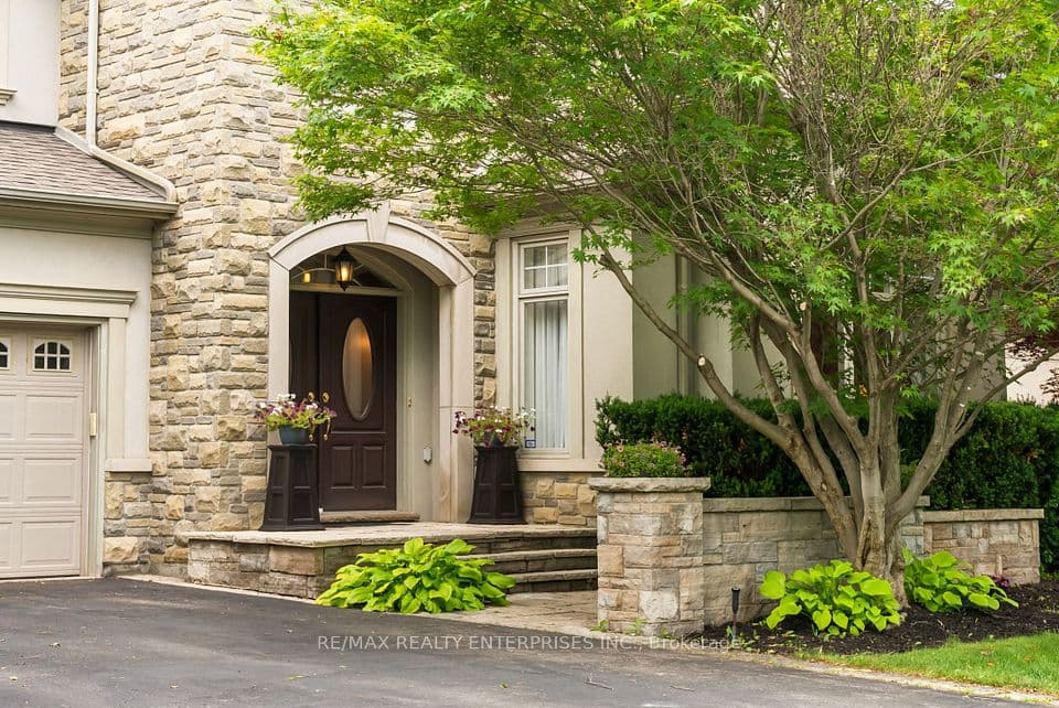 535 Canyon Street, Mississauga, ON L5H 4L4 – photo 3