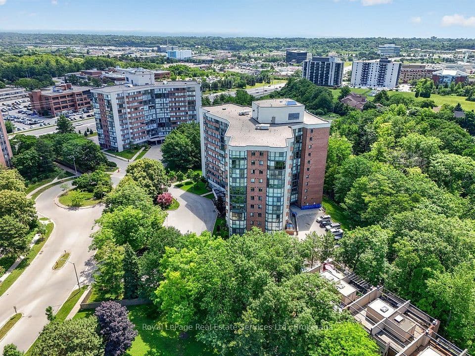 1240 Marlborough Court 1105, Oakville, ON L6H 3K7 – photo 2